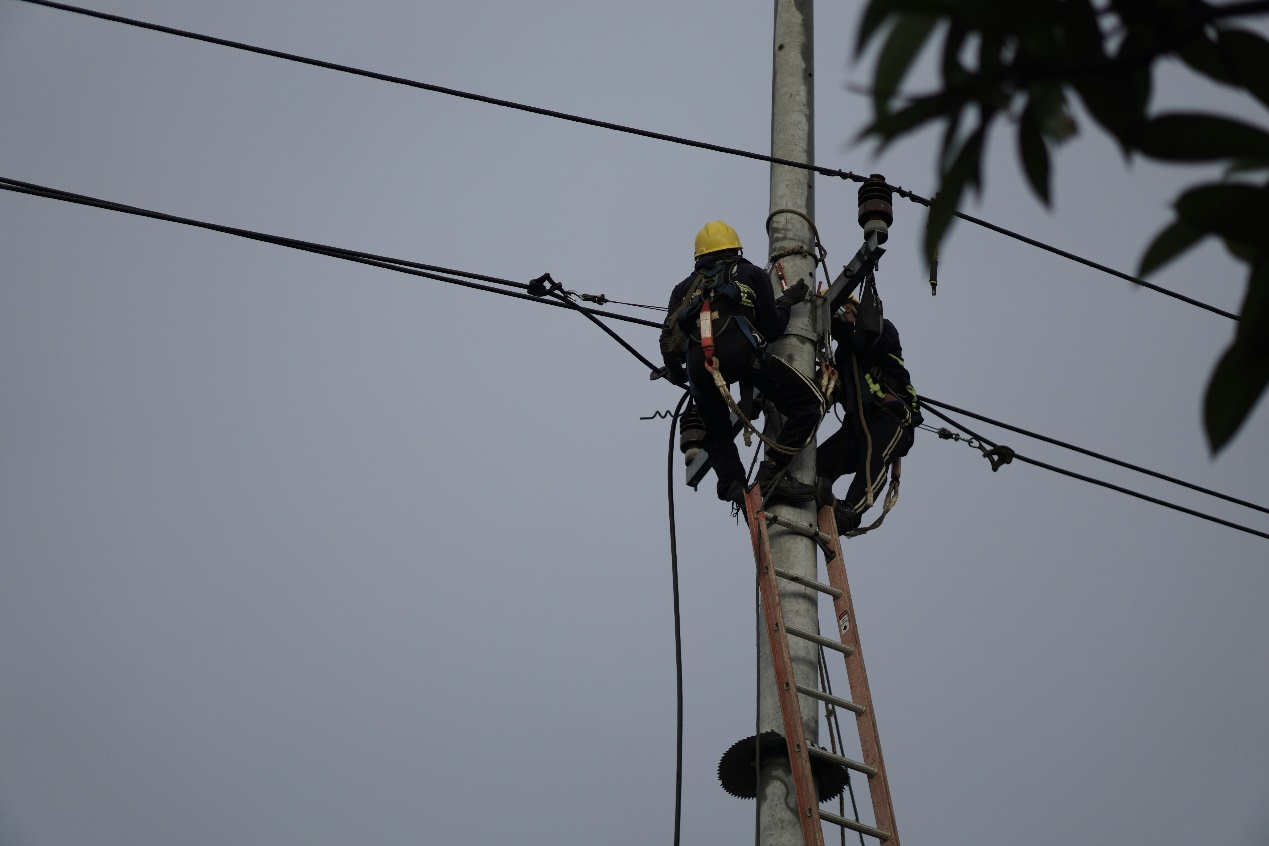 Instalasi Network FTH: Konektivitas Optik Serat High-kacepetan